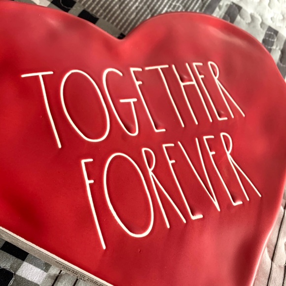 Rae Dunn ‘TOGETHER FOREVER’ Large Heart - Picture 2 of 3